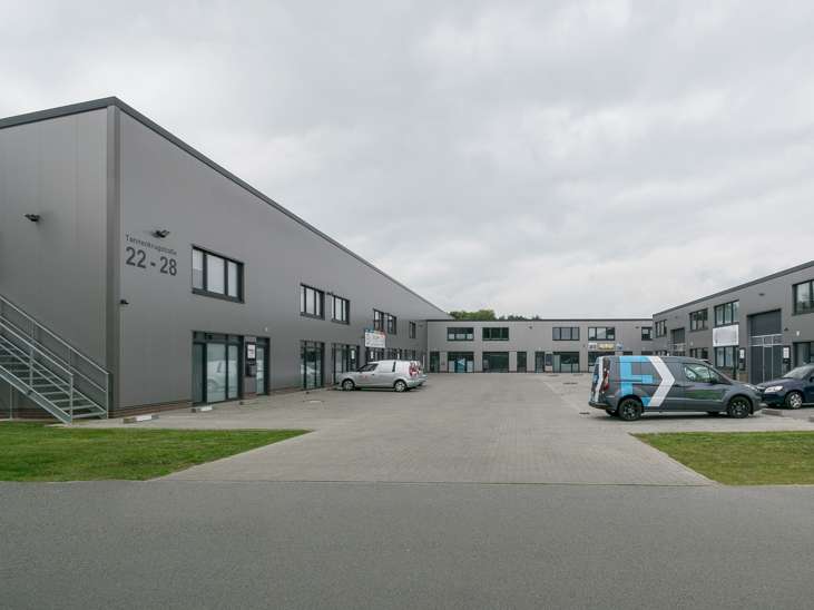 Halle in Bremen-Hemelingen 2.225 € 225 m²
