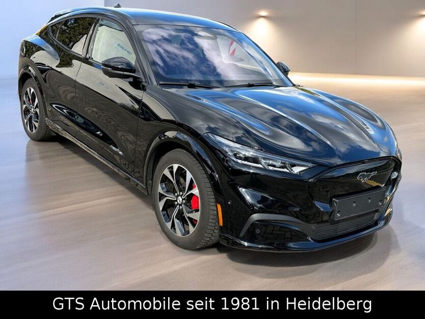 Ford Mustang Mach-E 13.000 km 39.800 € Heidelberg 69115