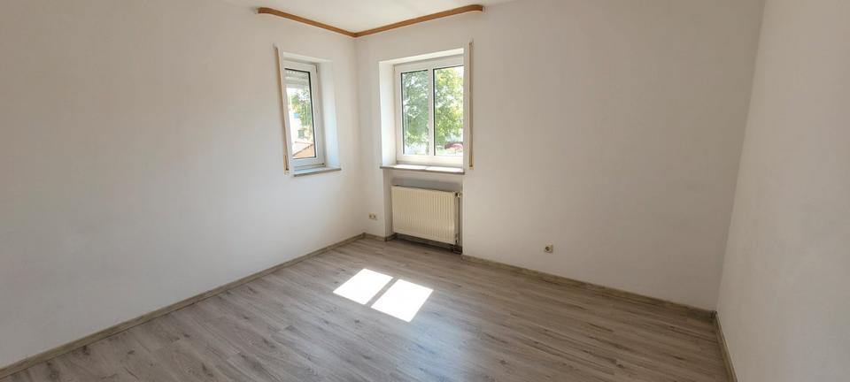 Etagenwohnung Furth im Wald - 3 Zimmer, 78 m&sup2;, 570&euro; | Angebot:26670253