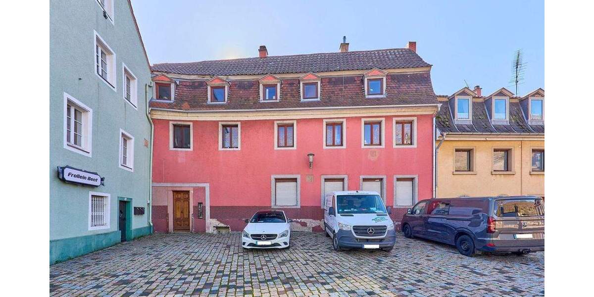 Denkmalgeschütztes 7-Parteienhaus - Kapitalanlage mit klar definiertem Sanierungspotenzial - Mehrfamilienhaus, Wohnhaus Heidelberg Altstadt | Angebot:25851529