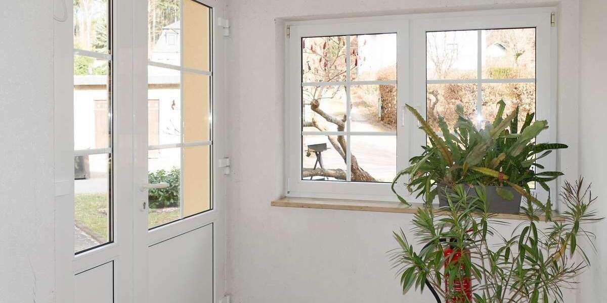 Etagenwohnung Greiz Neumühle - 3 Zimmer, 77 m&sup2;, 83.000&euro; | Angebot:25729332