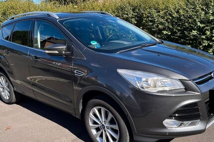Ford Kuga 90.000 km 9.900 &euro; Borken 34582