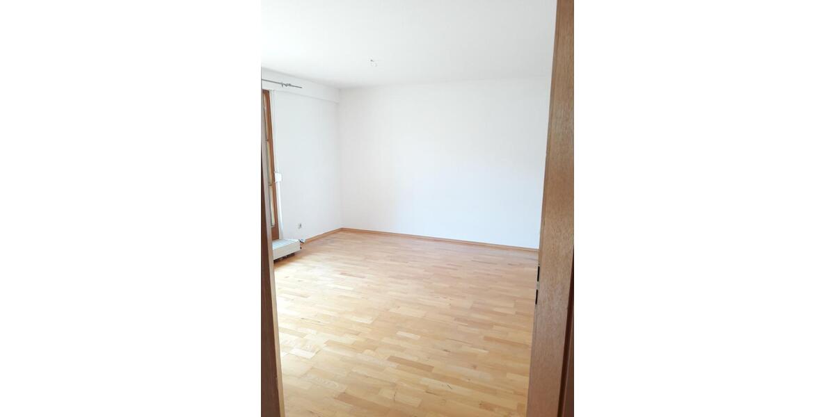 Terrassenwohnung Parsberg - 3 Zimmer, 79 m&sup2;, 695&euro; | Angebot:24511020