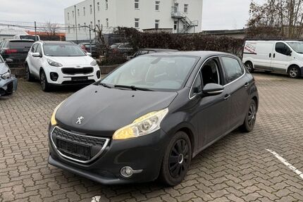 Peugeot 208 144.000 km 2.900 &euro; Worms 67547
