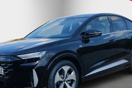 Audi Q4 e-tron 4.900 km 60.888 &euro; Wackersdorf 92442