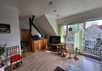 Individuelle 3-Zimmer-Jugendstil-Wohnung mit Balkon, Einbauküche und Außenstellplatz