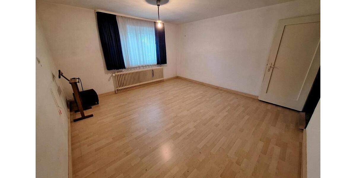 Mehrfamilienhaus, Wohnhaus Villingen-Schwenningen Schwenningen - 8 Zimmer, 202 m&sup2;, 480.000&euro; | Angebot:23593702