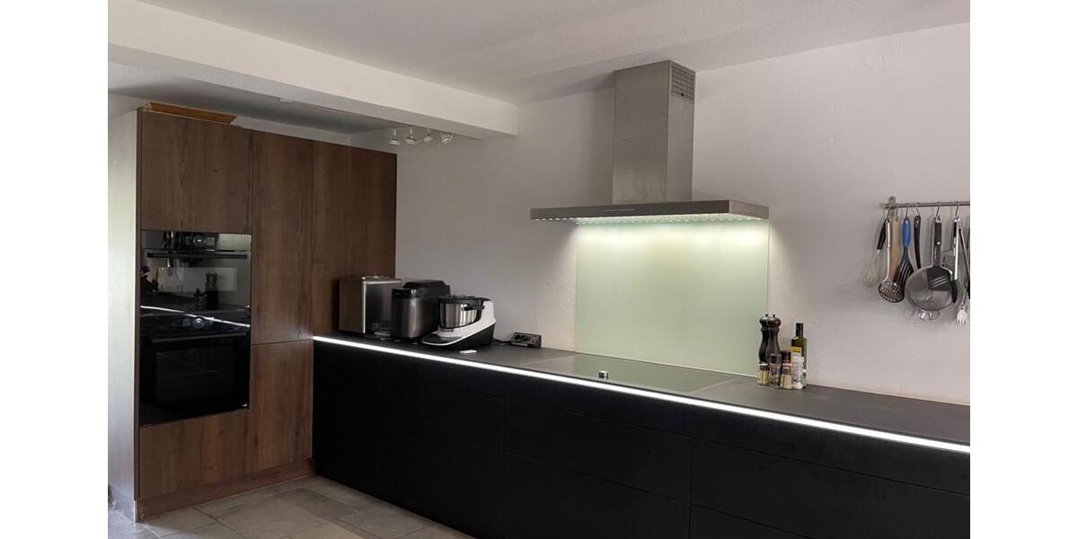 Bauernhaus, Landhaus Högel - 9 Zimmer, 291 m&sup2;, 560.000&euro; | Angebot:25376503