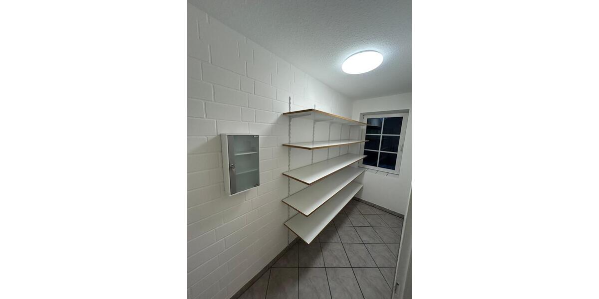 Einfamilienhaus Jübek - 7 Zimmer, 205 m&sup2;, 1.150&euro; | Angebot:26387608