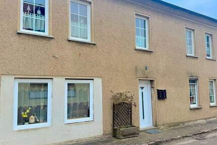 Haus Wolgast - 6 Zimmer, 148 m&sup2;, 150.000&euro; | Angebot:24566300