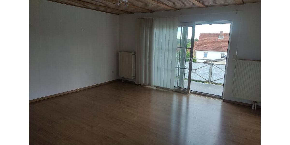 Etagenwohnung Burkardroth - 4 Zimmer, 89 m&sup2;, 550&euro; | Angebot:24465468