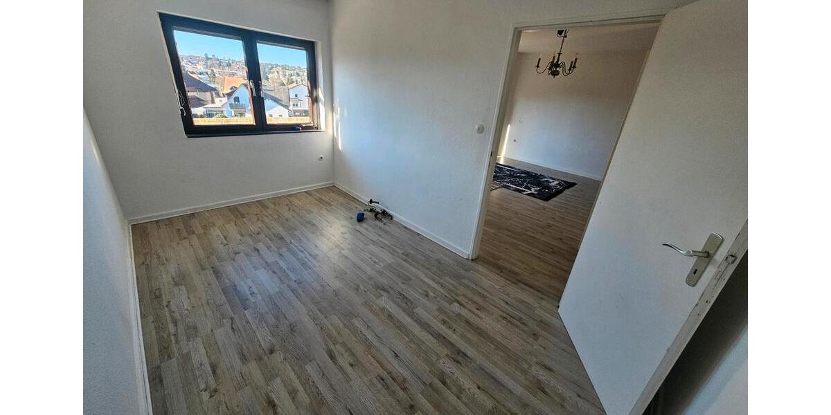 Etagenwohnung Büdingen - 5 Zimmer, 112 m&sup2;, 1.400&euro; | Angebot:25239307