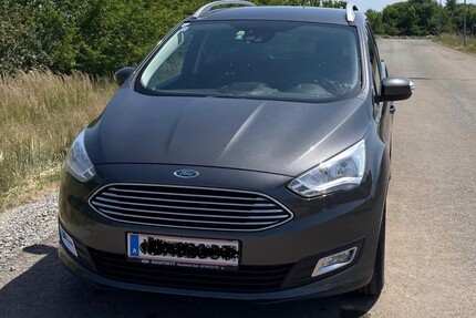 Ford C-MAX Grand C-MAX Titanium 1,5 TDCi Kombi / F 87.200 km 15.900 € Parndorf 