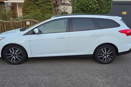 Ford Focus 113.571 km 8.400 &euro; Ludwigshafen am Rhein 67061