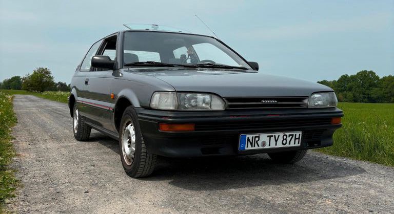 Toyota Corolla 238.709 km 3.500 &euro; Buchholz 53567