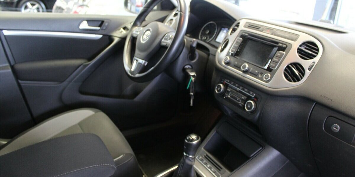 VW Tiguan 1.4 TSI BMT Life Panorama 121.251 km 10.780 &euro; Euskirchen 53881