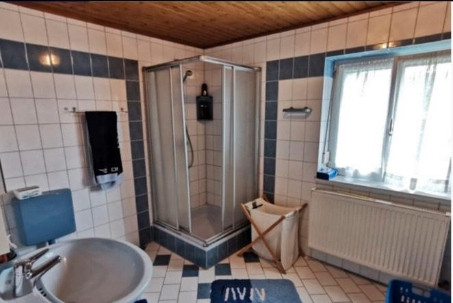 Einfamilienhaus Deggendorf - 5 Zimmer, 107 m&sup2;, 1.250&euro; | Angebot:26218228