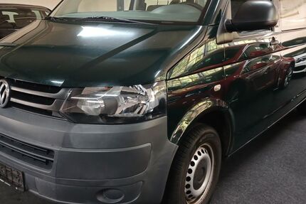 VW T5 Transporter 190.000 km 12.500 &euro; Rüsselsheim 65428