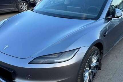 Tesla Model 3 10.720 km 21.000 &euro; Langenneufnach 86863