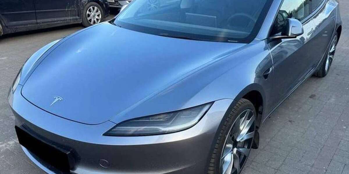 Tesla Model 3 10.720 km 21.000 &euro; Langenneufnach 86863
