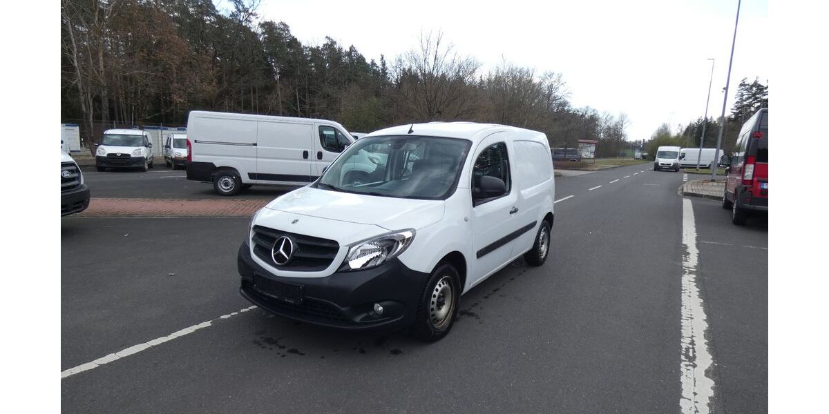 Mercedes-Benz Citan 23.000 km 12.971 &euro; Waldsassen 95652