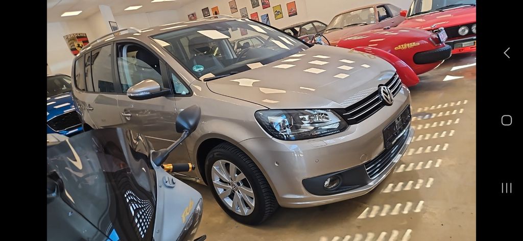 VW Touran 172.000 km 10.499 &euro; Bergisch Gladbach 51465