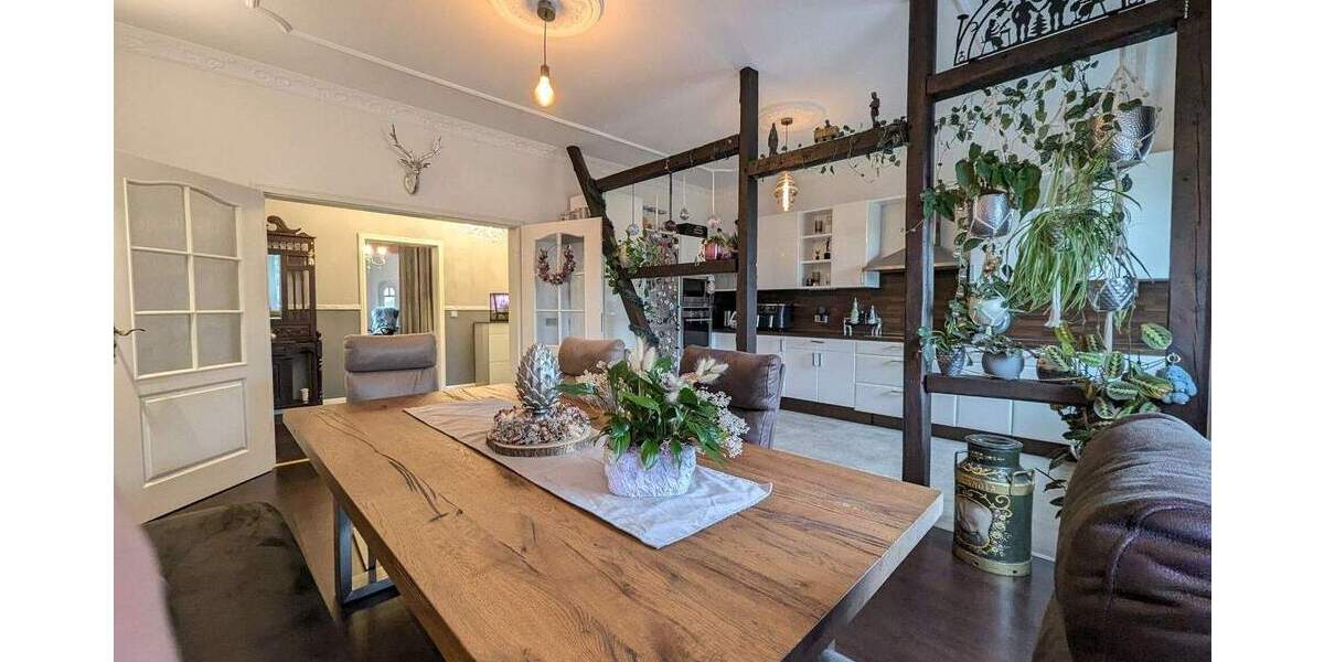 Etagenwohnung Duisburg Mittelmeiderich - 5 Zimmer, 132 m&sup2;, 199.900&euro; | Angebot:25401378