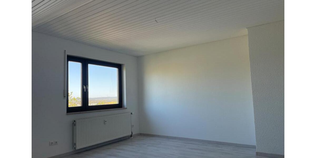 Dachgeschoßwohnung Bayreuth Meyernberg - 2 Zimmer, 89 m&sup2;, 980&euro; | Angebot:26407109