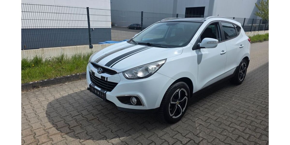 Hyundai ix35 157.000 km 5.990 &euro; Eschweiler 52249