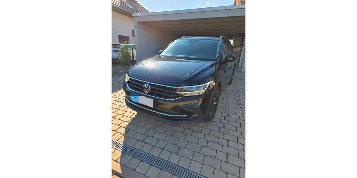 VW Tiguan 116.500 km 21.490 &euro; Sassenburg 38524