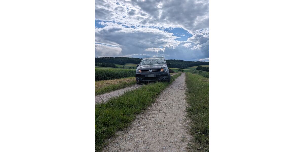 VW Touran 249.000 km 6.700 &euro; Katlenburg-Lindau 37191