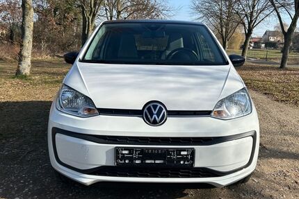 VW up! 49.600 km 9.450 &euro; Groß Pankow 16928