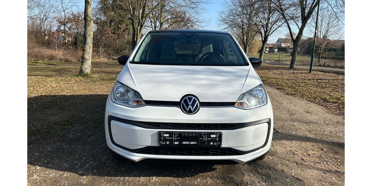 VW up! 49.600 km 9.450 &euro; Groß Pankow 16928
