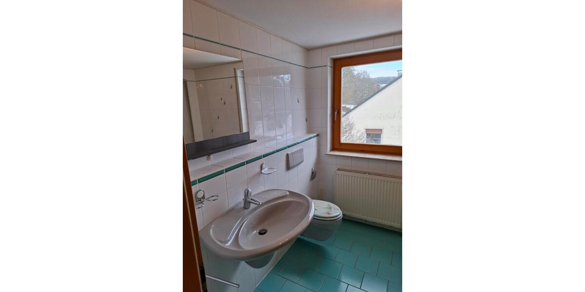 Einfamilienhaus Schonungen Forst - 8 Zimmer, 155 m&sup2;, 365.000&euro; | Angebot:26759985
