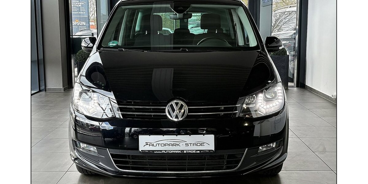 VW Sharan 2.0 TDI Pano ACC elektrische Türen Ass 135.000 km 20.999 &euro; Stade 21682