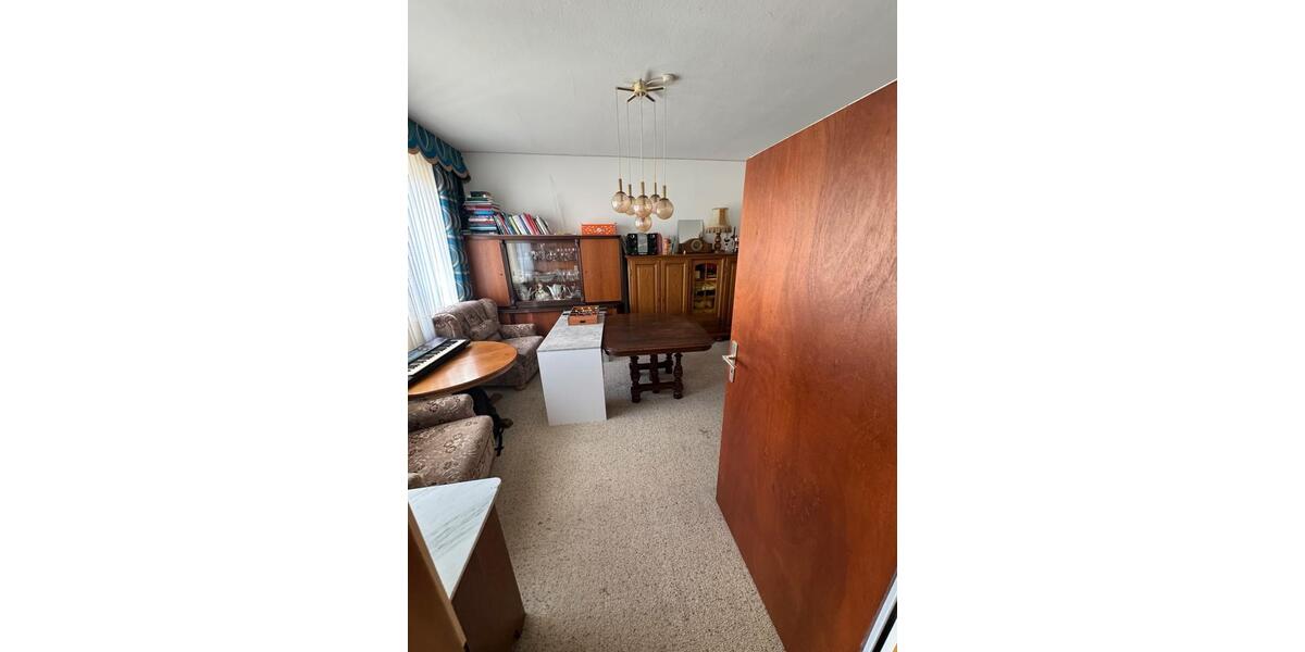 Doppelhaushälfte Schwalbach - 6 Zimmer, 136 m&sup2;, 160.000&euro; | Angebot:27225706