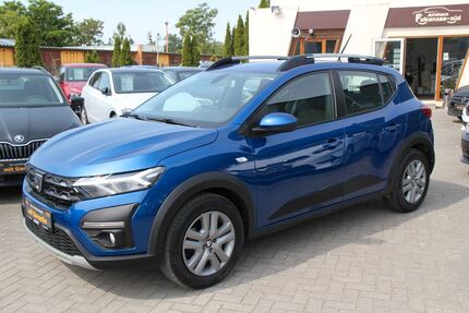 Dacia Sandero 30.408 km 11.990 &euro; Falkensee 14612