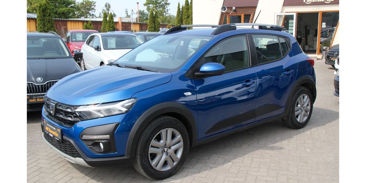Dacia Sandero 30.408 km 12.690 &euro; Falkensee 14612