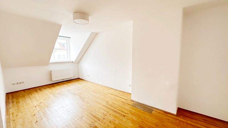 Gepflegte 2-Zimmer-Dachgeschoss-Wohnung in München unweit des Gärtnerplatzes 2 zimmer