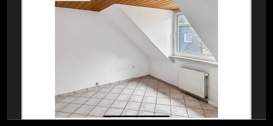 Dachgeschoßwohnung Hagen Hagen-Nord - 3 Zimmer, 85 m&sup2;, 715&euro; | Angebot:24984857