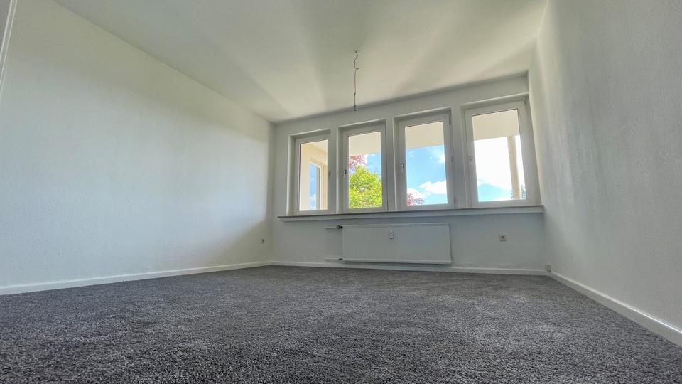 Erdgeschoßwohnung Siegen - 2.5 Zimmer, 94 m&sup2;, 850&euro; | Angebot:26296345