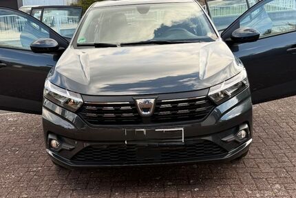 Dacia Sandero 23.896 km 11.900 &euro; kassel 34130