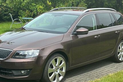 Skoda Octavia 129.000 km 11.400 &euro; Klötze 38486