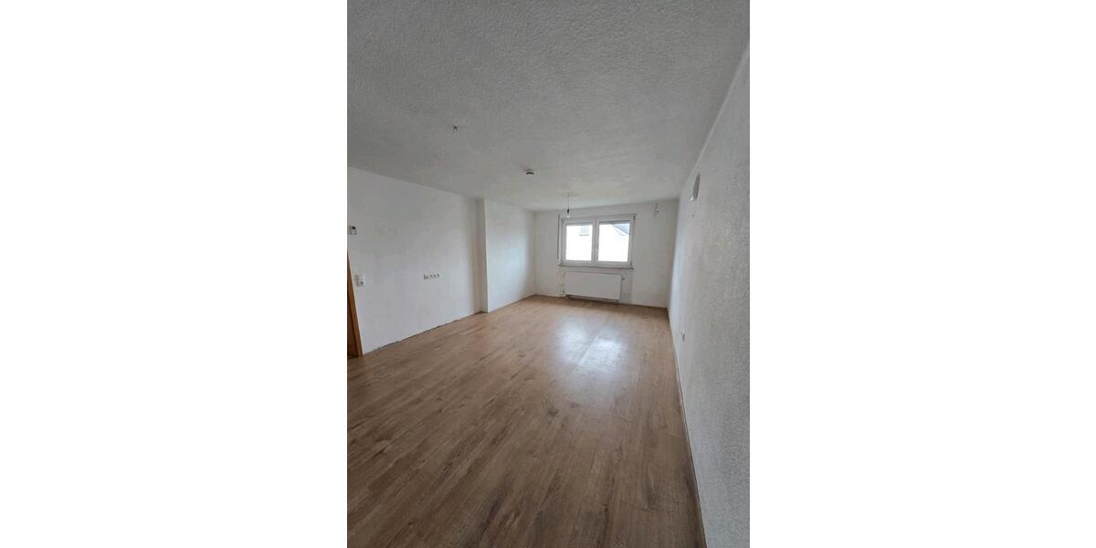 Maisonettenwohnung Kraichtal - 5.5 Zimmer, 135 m&sup2;, 1.250&euro; | Angebot:26317427