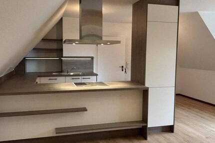 Besonderes 2-Zimmer-Appartement, Erstbezug, mit Dachterrasse in sehr ruhigem Wohngebiet am LSG