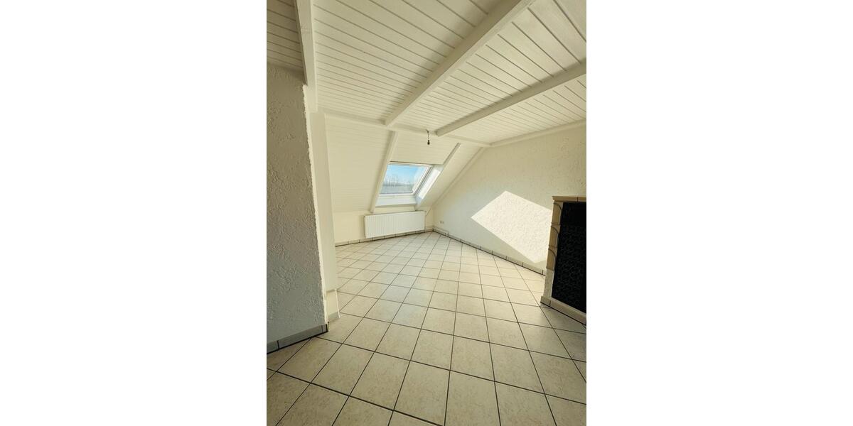 Dachgeschoßwohnung Ensdorf - 2 Zimmer, 60 m&sup2;, 600&euro; | Angebot:26398759