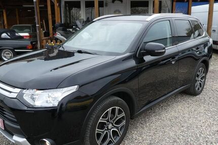 Mitsubishi Outlander 172.070 km 9.000 € Dresden 01219