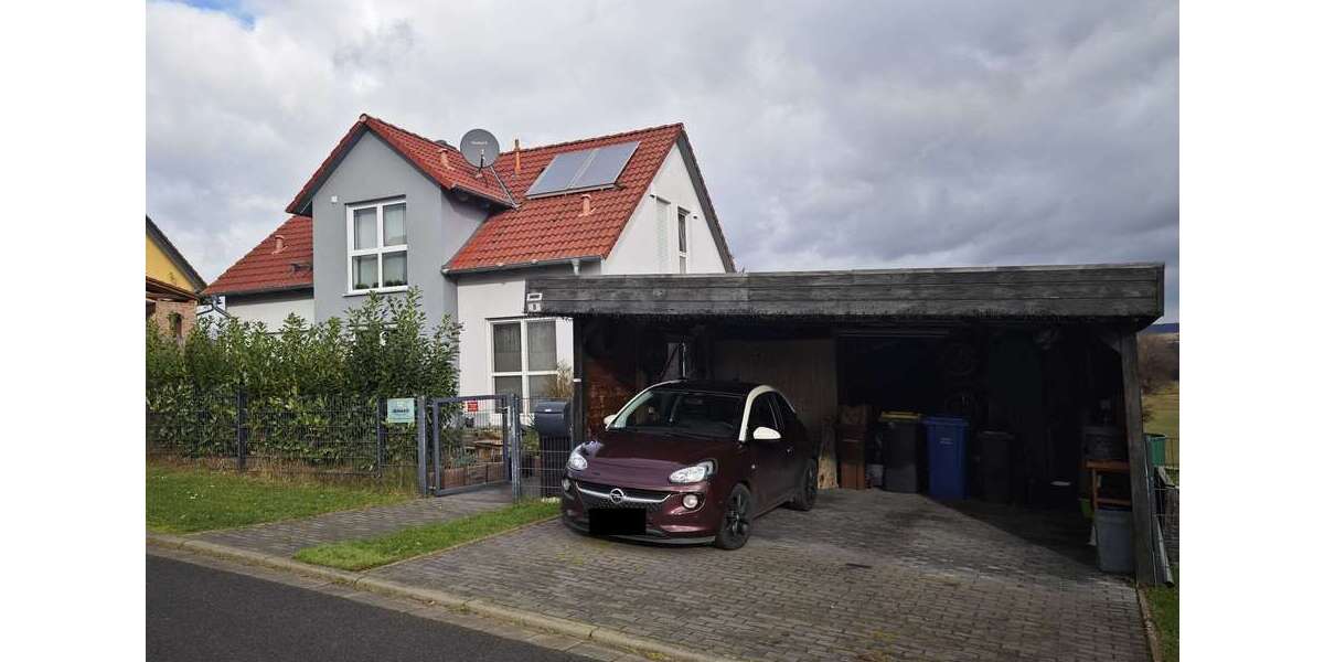 Haus zum Kaufen in Haßfurt 429.000 € 144.32 m² 11 zimmer