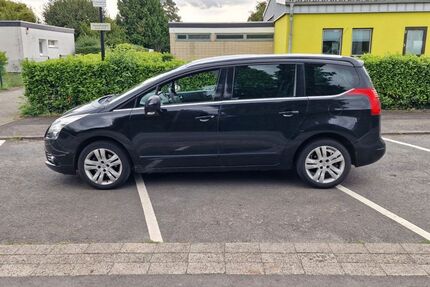 Peugeot 5008 210.000 km 4.500 € Rosbach 61191