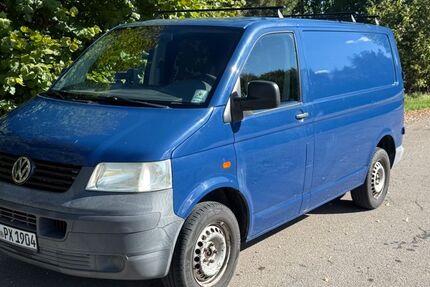 VW T5 Transporter 348.000 km 5.999 &euro; St. Johann- Gächingen 72813